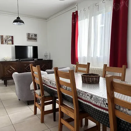 Maison Confortable A - 8 Couchages, Wifi, Parking Gratuit, Proche Des Pistes Et Du Centre. - Fr-1-548-5 * Villard-de-Lans